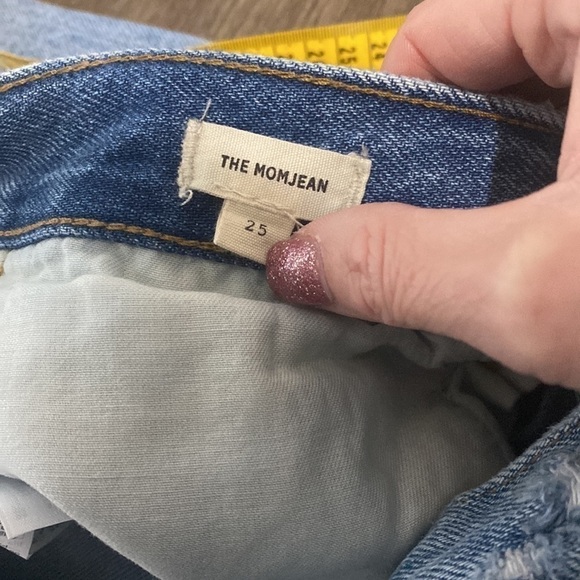 NWOT Madewell Jeans The Momjean in Melva Wash | Size 25 - Picture 6 of 16